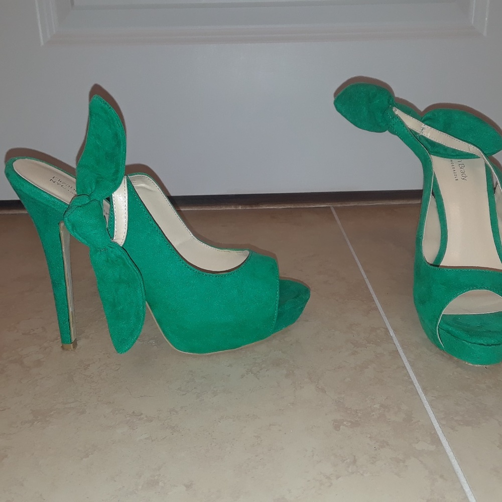 Peeptoe Slingback